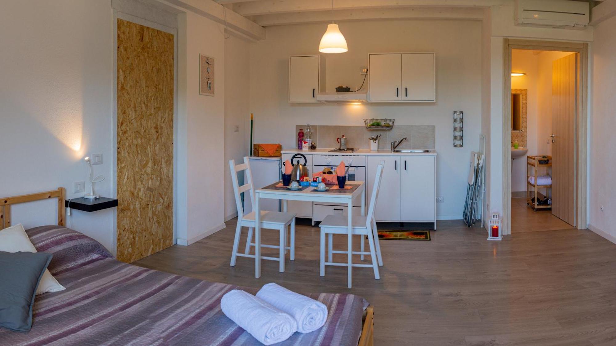 Agriturismo Orto Dei Rolli โมเนเลีย ห้อง รูปภาพ