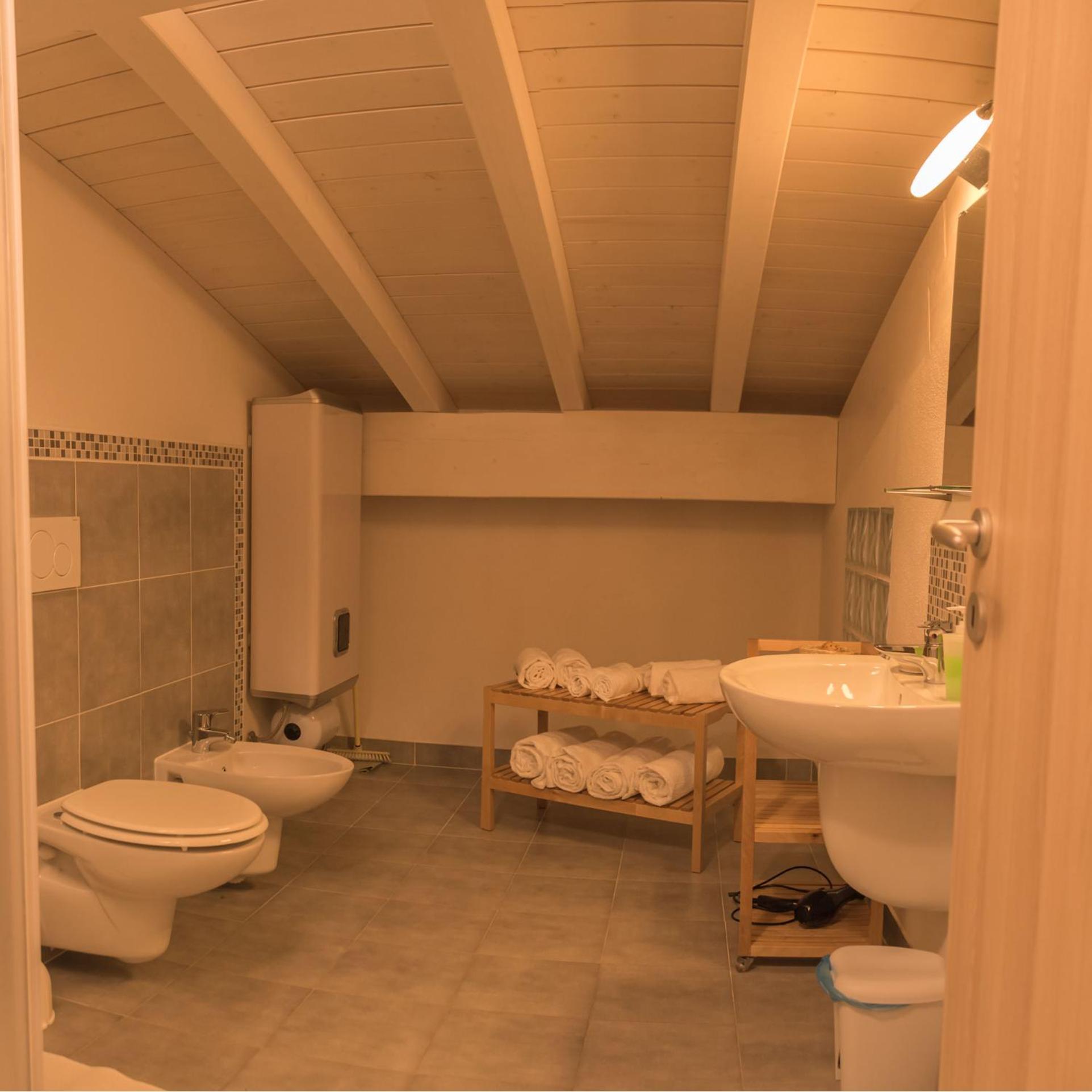 Agriturismo Orto Dei Rolli โมเนเลีย ห้อง รูปภาพ